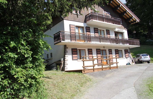 La Clusaz Apartment | 2-bedroom apartment near the slopes with terrace and garage in La Clusaz
