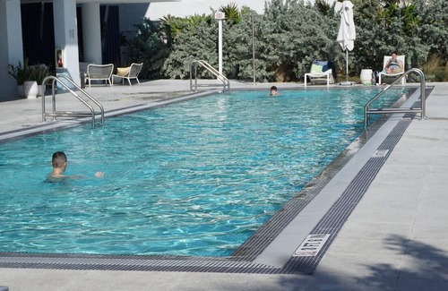 Second Ward Apartment | 2 Bedroom apartment NO BALCONY near Convention Center Pet Friendly