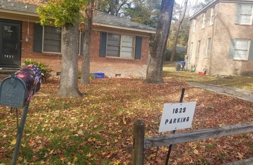 Columbia Apartment | 2-bedroom apartment nearnFort Jackson and USC in a quiet cul-de-sac. Columbia SC