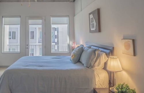SoNo Apartment | 2 Bedroom Apartment Near EMORY University Hospital