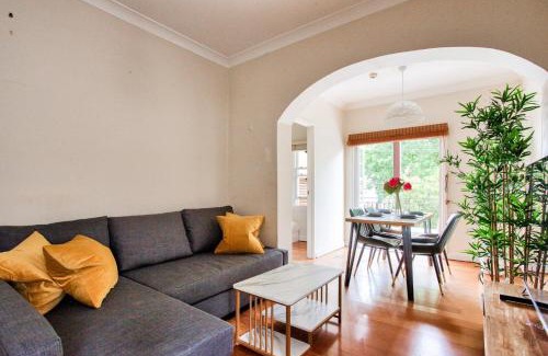 Newtown Apartment | 2 Bedroom Apartment Newtown Near to Shops 2