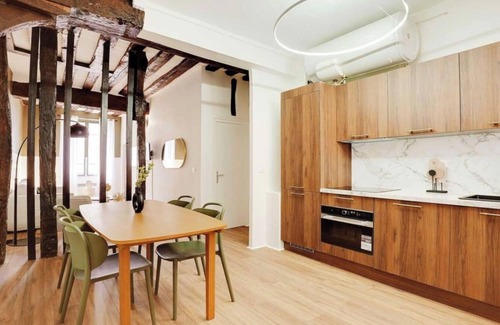Notre-Dame-des-Champs Apartment | 2-BEDROOM APARTMENT-NOTRE-DAME-DES-CHAMPS,TRANQUIL OASIS NEAR LUXEMBOURG GARDENS
