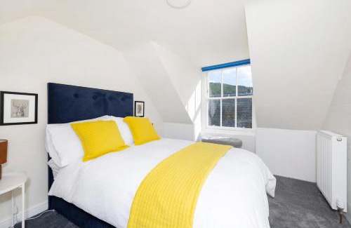 Peebles Apartment | 2 bedroom apartment on Peebles High Street