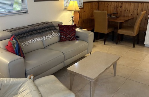 Captiva Apartment | 2 Bedroom Apartment - Steps to the Beach