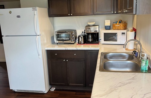 Bridgeport Apartment | 2-bedroom apartment in charming Louisville, close to Churchill Downs