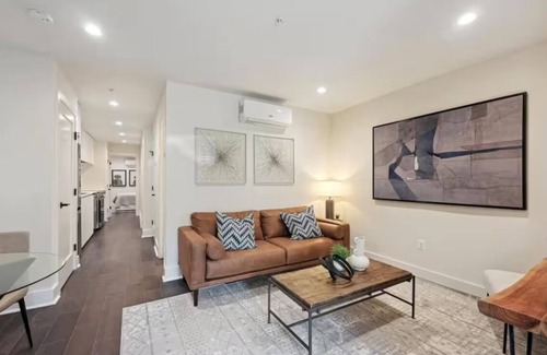 Park View Apartment | 2-bedroom apartment in beautiful Washington with WiFi, AC