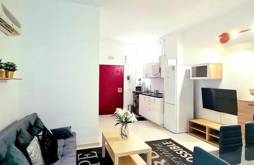 Hortaleza Apartment | 2 Bedroom apartment. with balcony San Chinarro