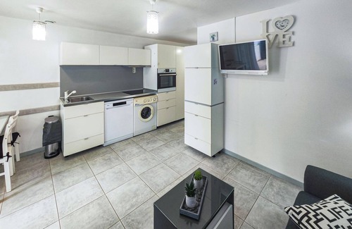 Marseillan House | 2 bedroom awesome home in Marseillan