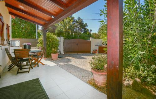 Molini House | 2 Bedroom Awesome Home In Albitreccia