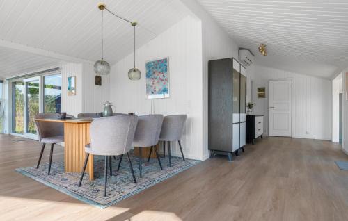 Lonstrup House | 2 Bedroom Awesome Home In Hjørring