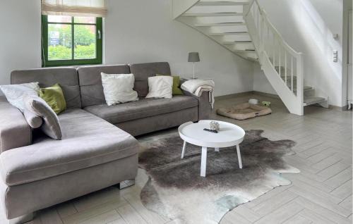 Rosenhagen House | 2 Bedroom Awesome Home In Dassow
