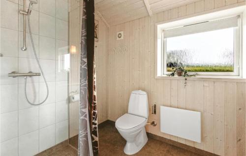 Grønninghoved Strand House | 2 Bedroom Beach Front Home In Sjølund