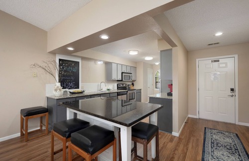Branson Apartment | 2 Bedroom Branson Condo with pool; Family fun