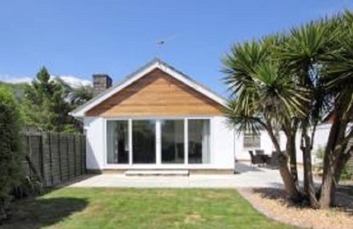 Mudeford House | 2 bedroom bungalow close to the sea