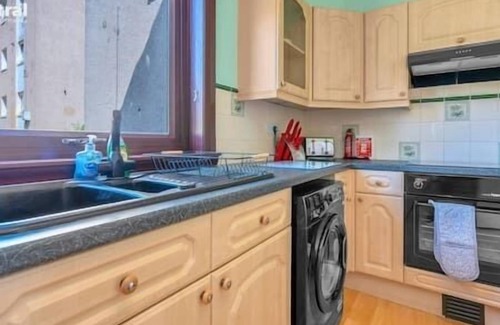 Glenisla Apartment | 2 Bedroom by Central Serviced Apartments