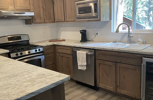 Alta Sierra Cabin | 2 bedroom cabin in the woods near the Alta Sierra Ski Resort