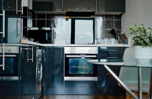 Liverpool City Centre Apartment | 2 Bedroom Central Apartment With Parking