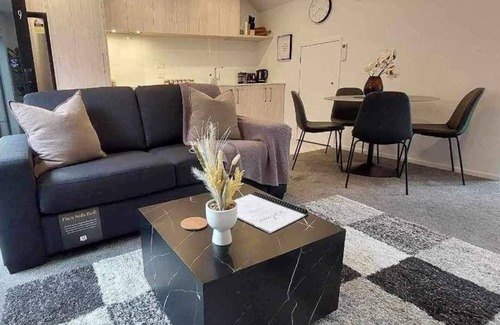 Christchurch City Centre House | 2 Bedroom Central Christchurch Hub
