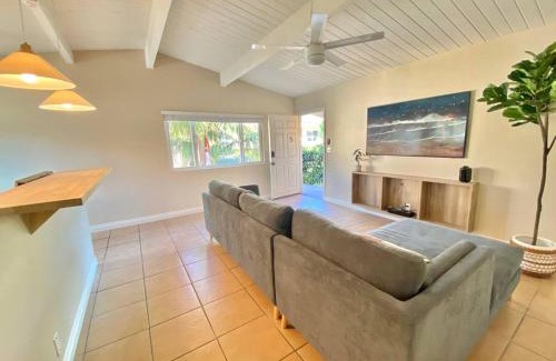 West Beach Apartment | 2 Bedroom close to downtown and beach