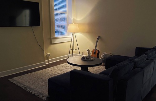 Hitch Village - Fred Wessels Homes Condo | 2-bedroom condo in historic district Savannah - walk everywhere