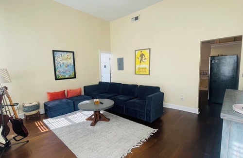 Hitch Village - Fred Wessels Homes Condo | 2-bedroom condo in historic district Savannah - walk everywhere