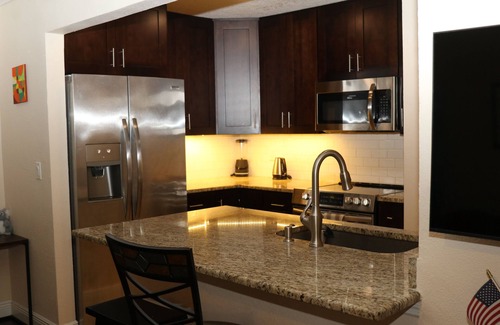 Deltona Lakes Condo | 2-bedroom condo in marvelous Florida fun area. Enjoy a relaxing stay
