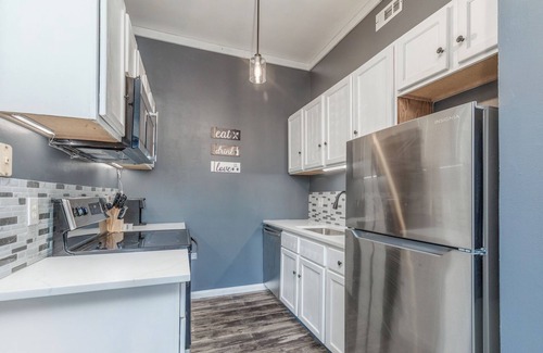 LaSalle Park Condo | 2 Bedroom Condo in Saint Louis