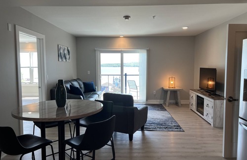 Canandaigua Condo | 2 Bedroom Condo on Canandaigua Lake 415
