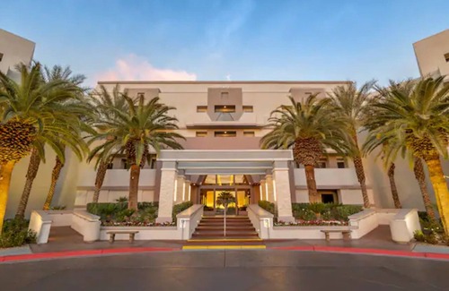 Enterprise Condo | 2 Bedroom Condo, Sleeps 6, at Hilton Cancun Las Vegas!
