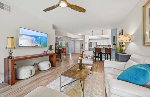 Bonita Springs Condo | 2-bedroom condo in The Brooks, 5 pools, fitness ctr, reciprocal golf Sept/Oct