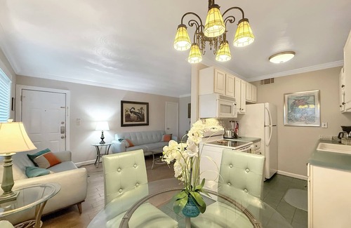 Northeast Virginia Beach Condo | 2-bedroom condo one block from the oceanfront.