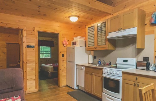 Long Lake Cottage | 2 Bedroom Cottage, sleeps 6