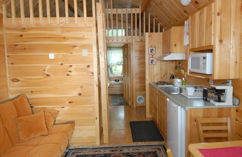 Long Lake Cottage | 2 Bedroom Cottage, sleeps 4