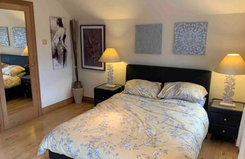 Rye Foreign House | 2-Bedroom Cottage with 2 Ensuites - Sleeps 6 Wifi