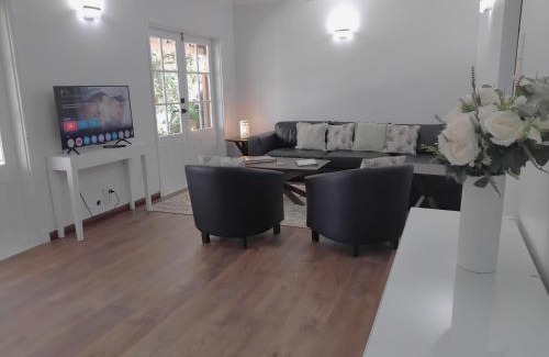 North Maleny House | 2 Bedroom Cottage with Private Garden