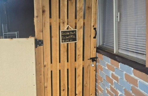 Paradise Apartment | 2 bedroom cozy Guesthouse near the Strip