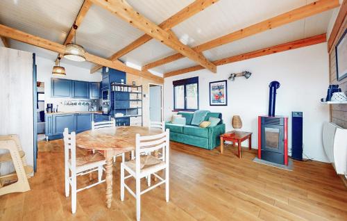 Woignarue House | 2 Bedroom Cozy Home In Ault