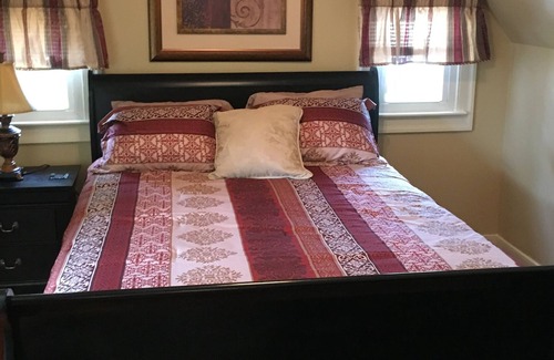 Naruna House | 2 Bedroom Cozy house 5 minutes from LU