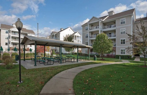 Pennington Bend Condo | 2 Bedroom Deluxe Condo in Nashville, on Cumberland River!