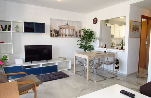 Torrequebrada Apartment | 2 bedroom duplex penthouse with large solarium 250m from the beach