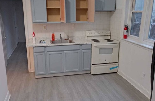 North Philadelphia East Apartment | 2 Bedroom entire floor with small deck adjacent the kitchen