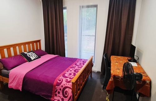 Slacks Creek House | 2 Bedroom Entire Unit