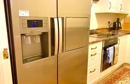 Belle Vue Apartment | 2 Bedroom Flat in Ardwick Manchester
