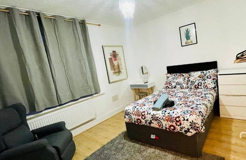 Lewisham Apartment | 2 Bedroom Flat in City Centre