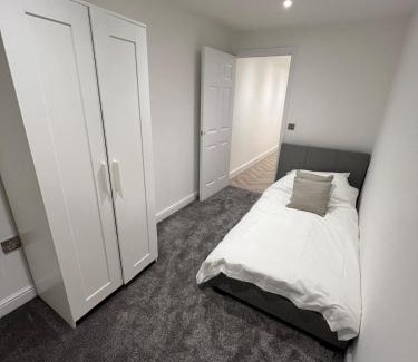 Bromley South Apartment | 2 Bedroom Flat London