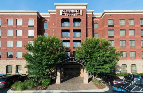 Columbia Condo | 2 Bedroom | Free Wi-Fi + Breakfast, Gym Access