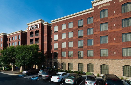 Columbia Condo | 2 Bedroom | Free Wi-Fi + Breakfast, Gym Access