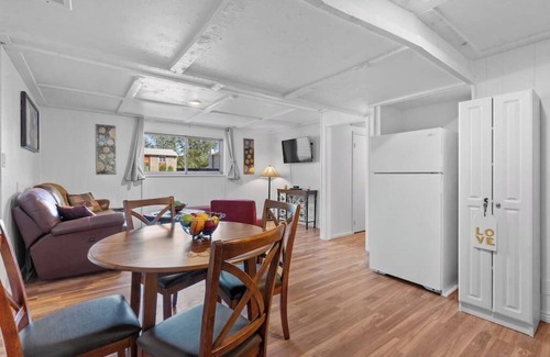 Loveland House | 2 Bedroom, Garden Level Basement