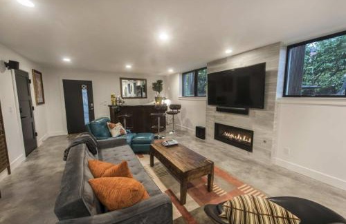 Lawton Park Apartment | 2 Bedroom Getaway Near Downtown
