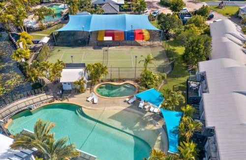 Noosaville Apartment | 2 Bedroom Ground Level Villa in Tropical 4* Resort